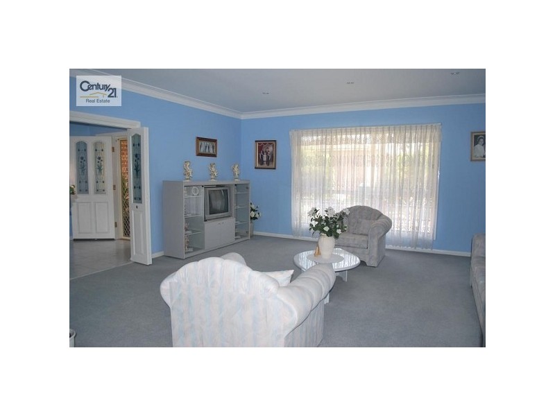 13 Eva Avenue, Green Valley NSW 2168