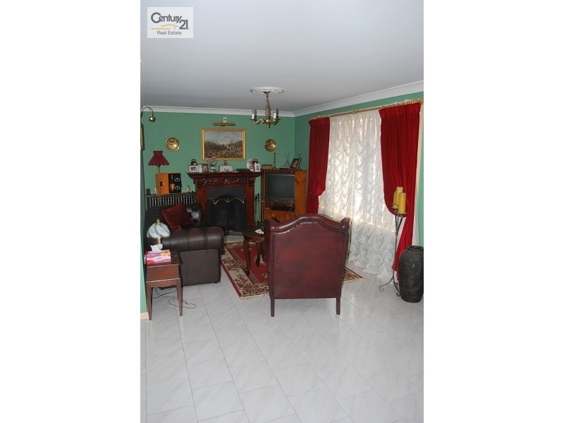 3/8 Quota Place, Edensor Park NSW 2176