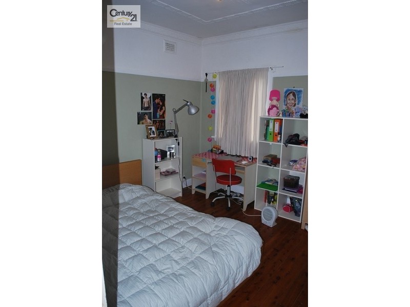 46 Riverview Road, Fairfield NSW 2165