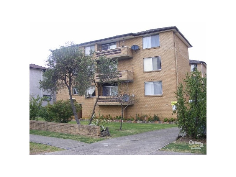 Fairfield NSW 2165
