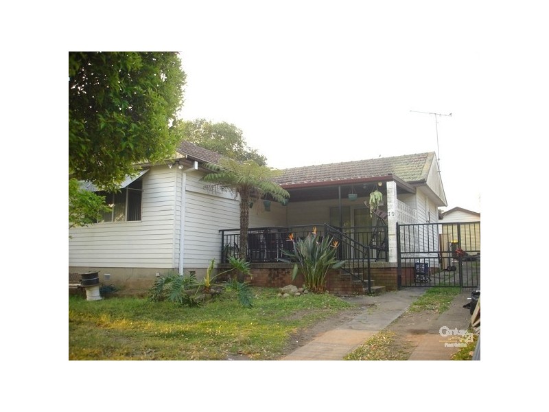 19 Wisdom Street, Guildford West NSW 2161