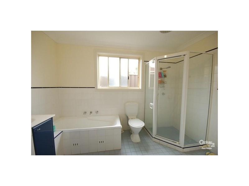 1/90 Allambie Road, Edensor Park NSW 2176