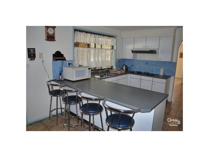 21 Chickasaw Crescent, Greenfield Park NSW 2176