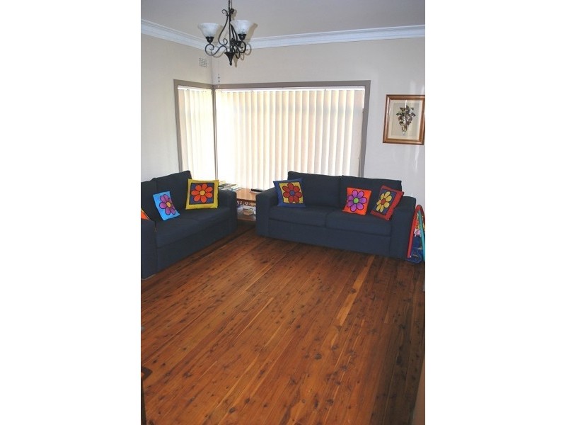 7 Baragoola Street, Fairfield West NSW 2165