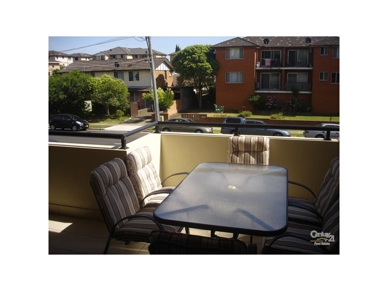 1/55-57 Harris Street, Fairfield NSW 2165