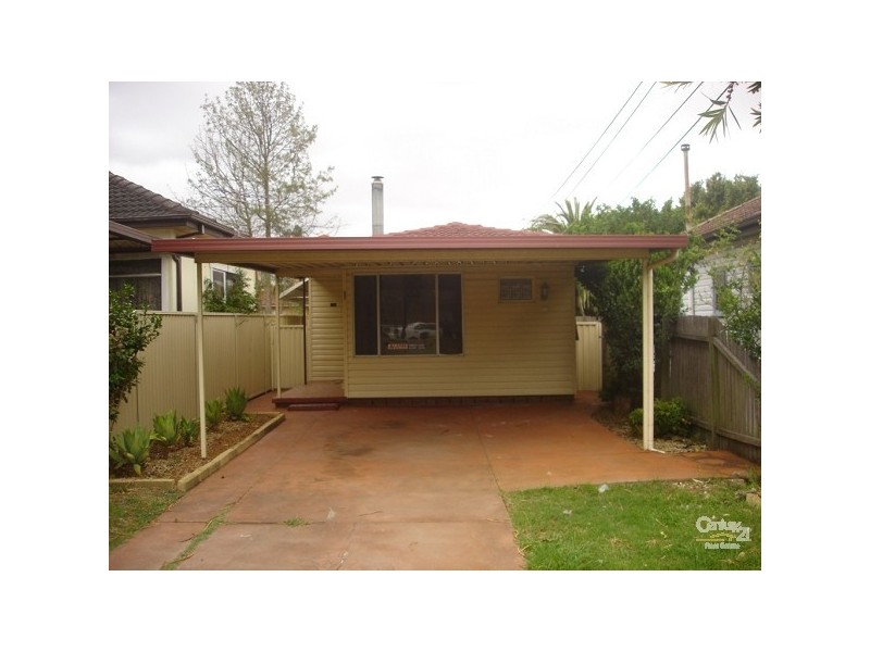 Fairfield NSW 2165