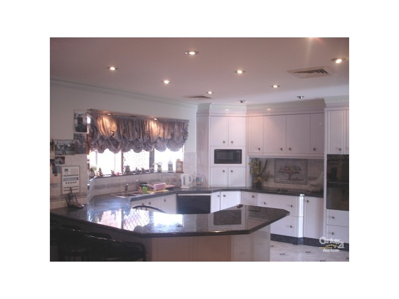 68 Glen Logan Road, Bossley Park NSW 2176