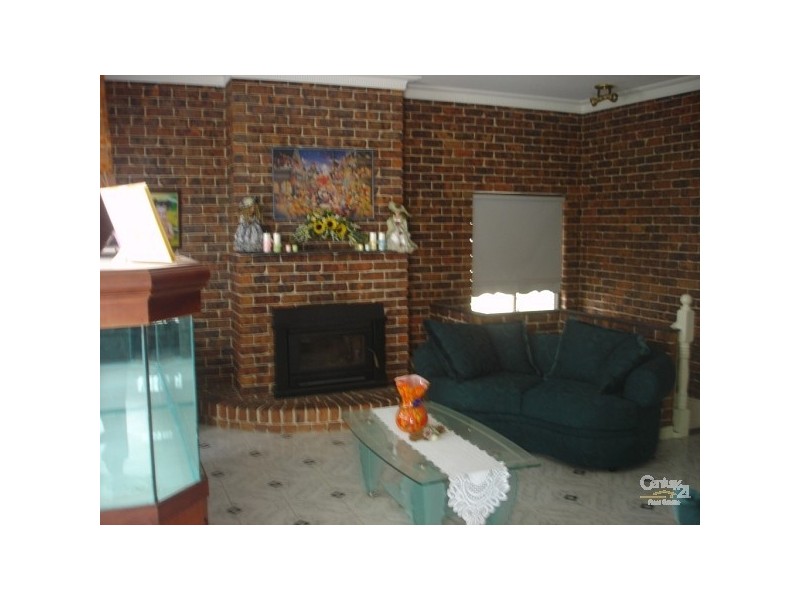 68 Glen Logan Road, Bossley Park NSW 2176