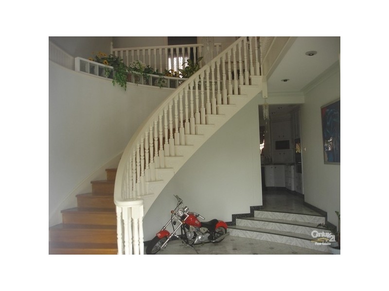 68 Glen Logan Road, Bossley Park NSW 2176