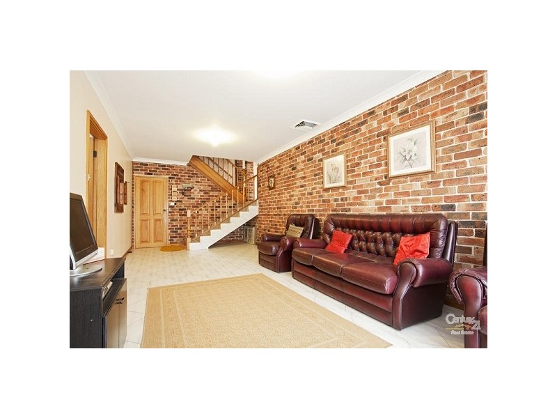 15 Falmer Street, Abbotsbury NSW 2176