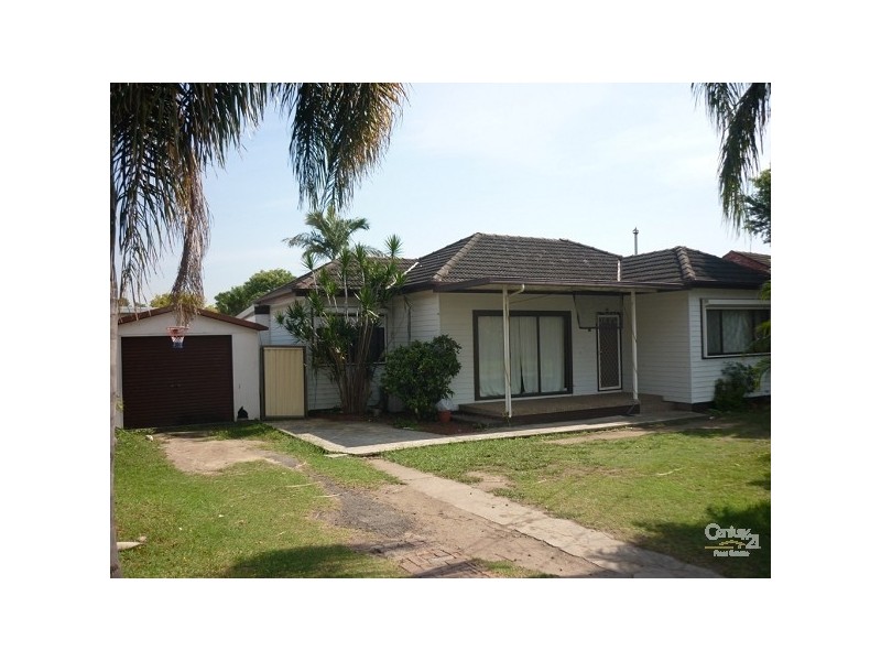 10 Loscoe Street, Fairfield East NSW 2165