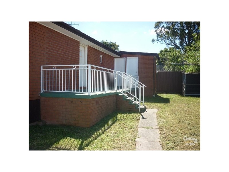 4 Palmerston Road,, Fairfield West NSW 2165