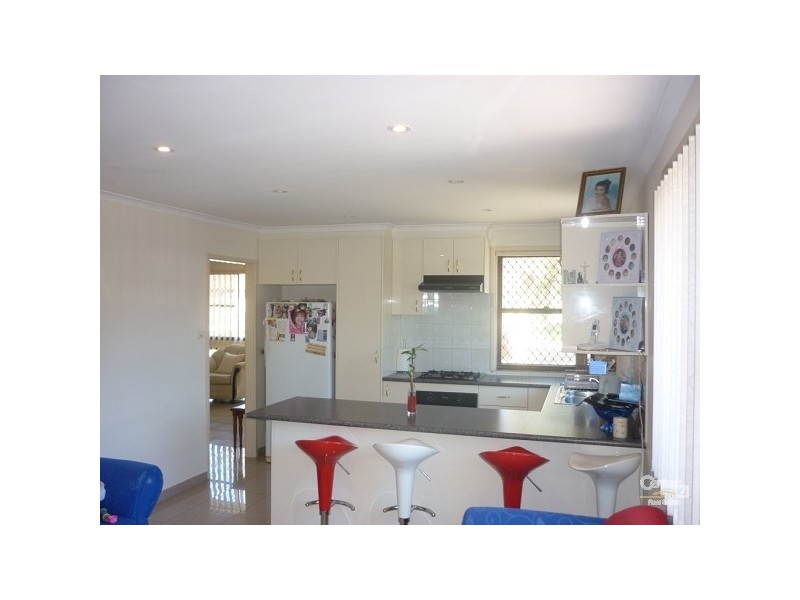 19 Pleasant Street,, Bossley Park NSW 2176