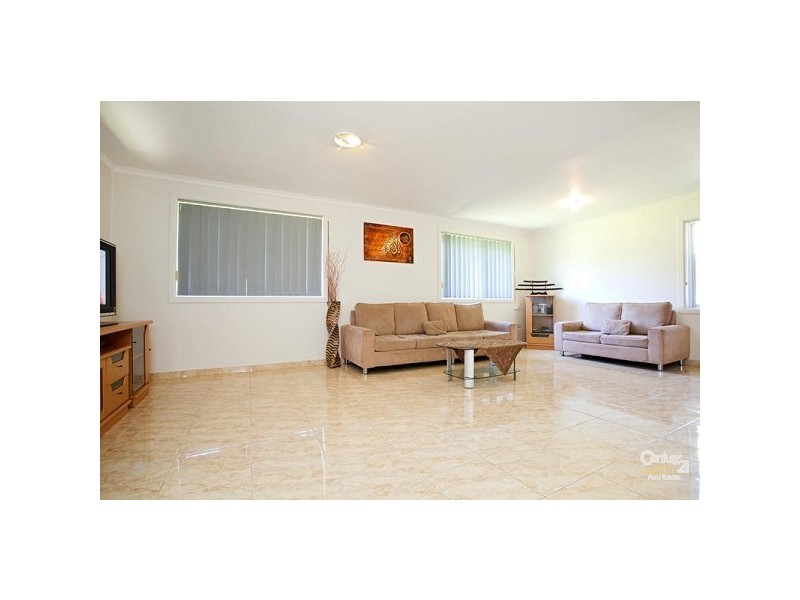 9 Busby Road, Busby NSW 2168