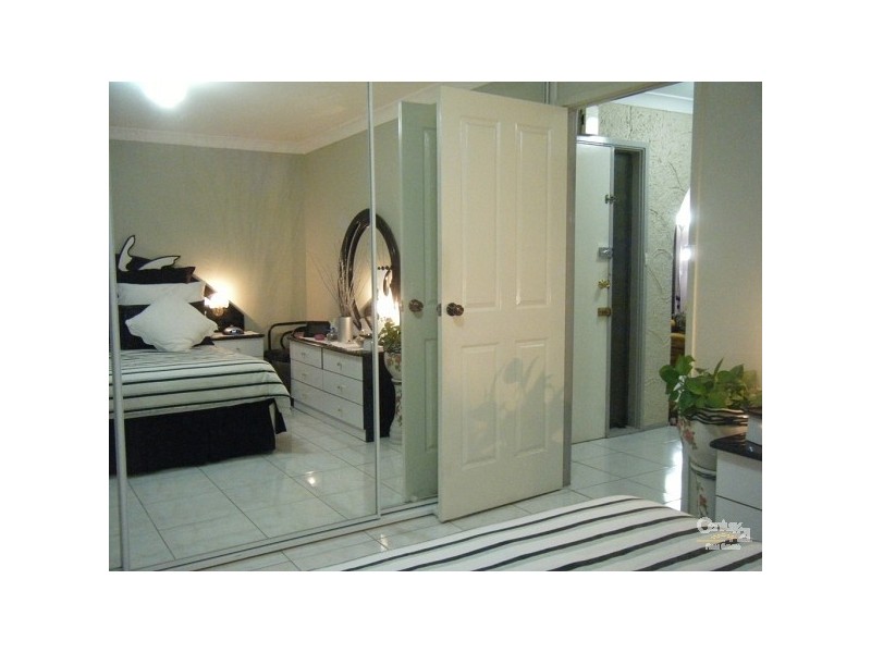 8 Mistral Street, Greenfield Park NSW 2176