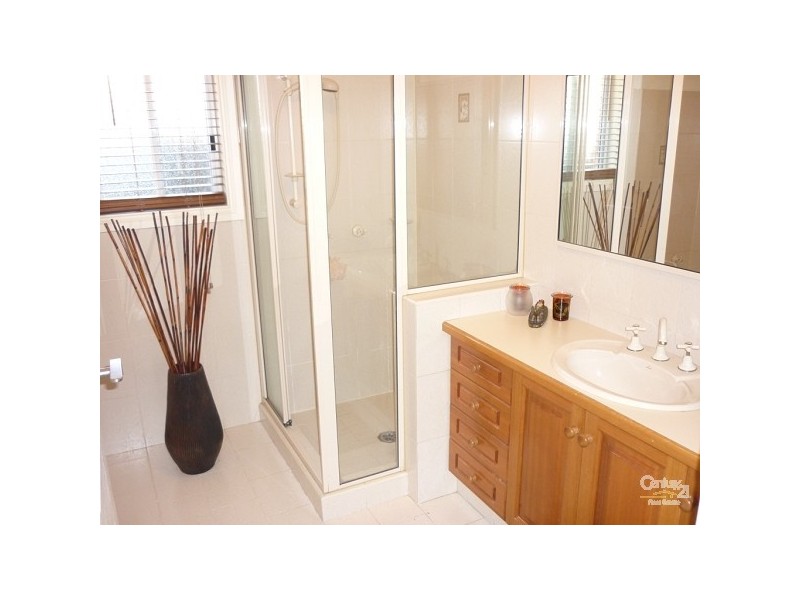 40 Restwell Road, Bossley Park NSW 2176