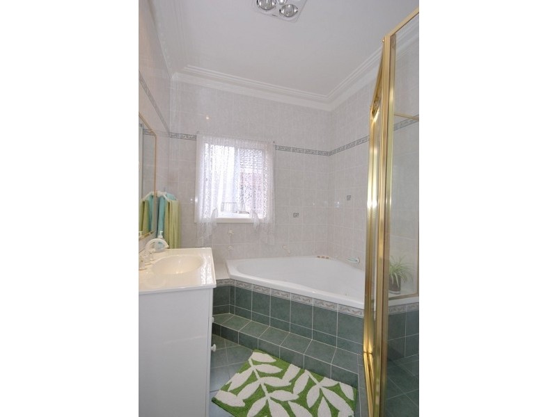 9 Nile Street, Fairfield Heights NSW 2165