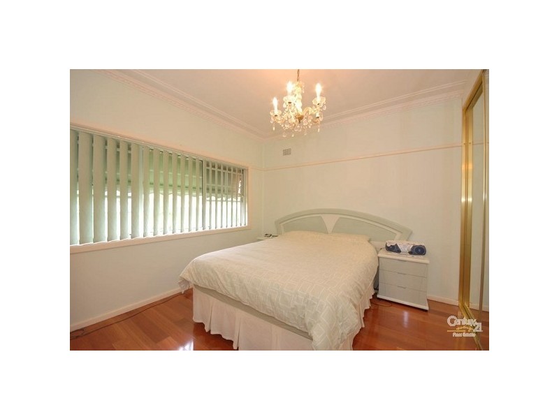 9 Nile Street, Fairfield Heights NSW 2165