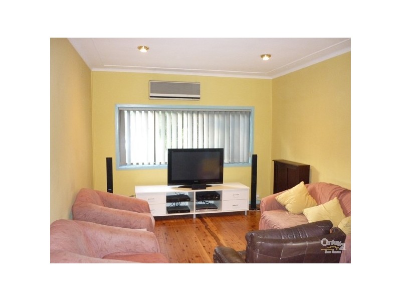 69 Camden Street, Fairfield Heights NSW 2165