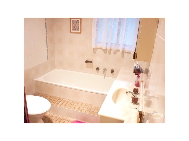 69 Camden Street, Fairfield Heights NSW 2165