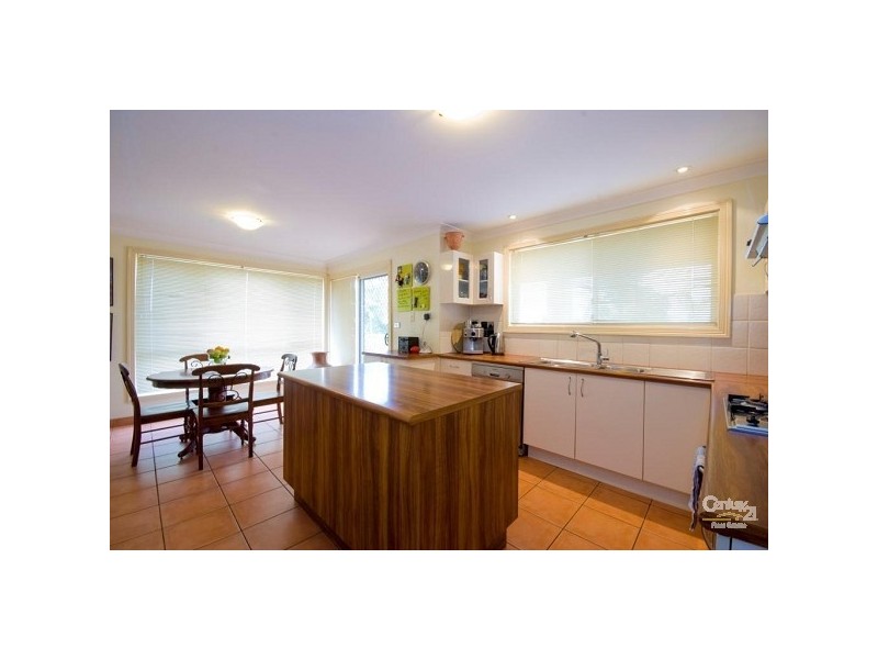 21 Saltbush Place, Bossley Park NSW 2176