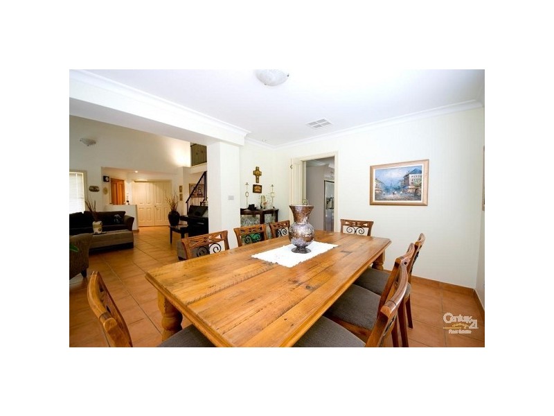 21 Saltbush Place, Bossley Park NSW 2176