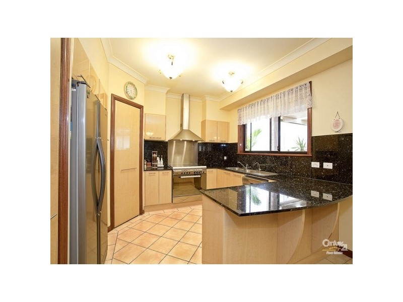 12 Butlers Close, West Hoxton NSW 2171