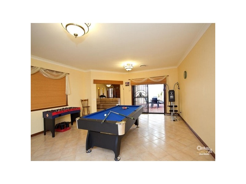 12 Butlers Close, West Hoxton NSW 2171