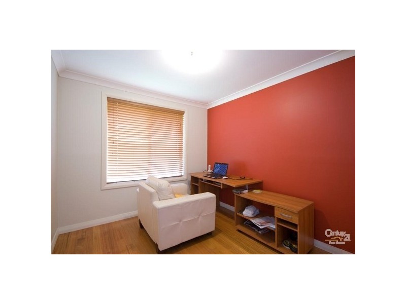 3 Starling Street, Green Valley NSW 2168