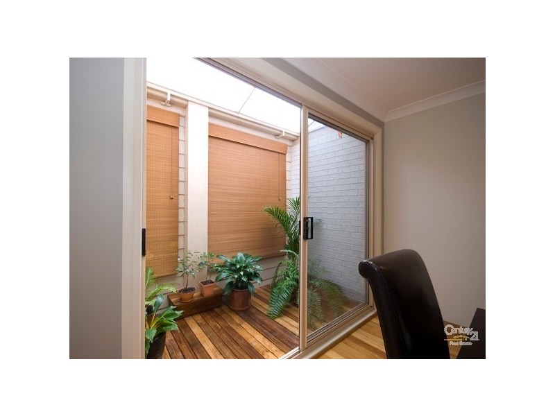 3 Starling Street, Green Valley NSW 2168