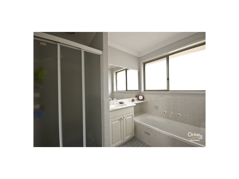 1 Moffit Crescent, Edensor Park NSW 2176