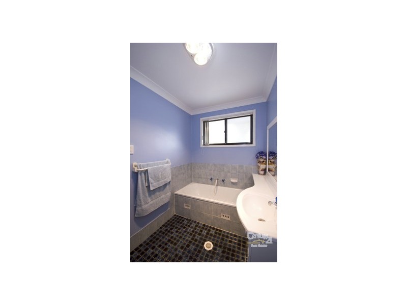 Edensor Park NSW 2176