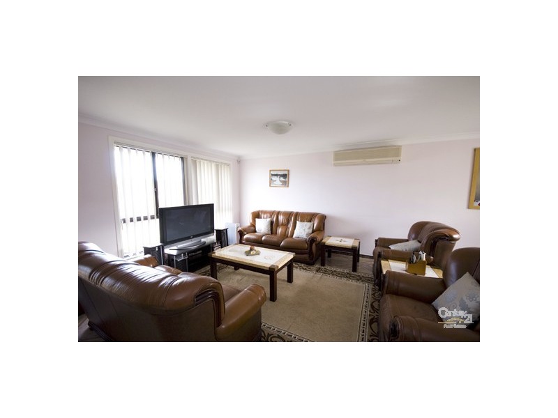 Edensor Park NSW 2176