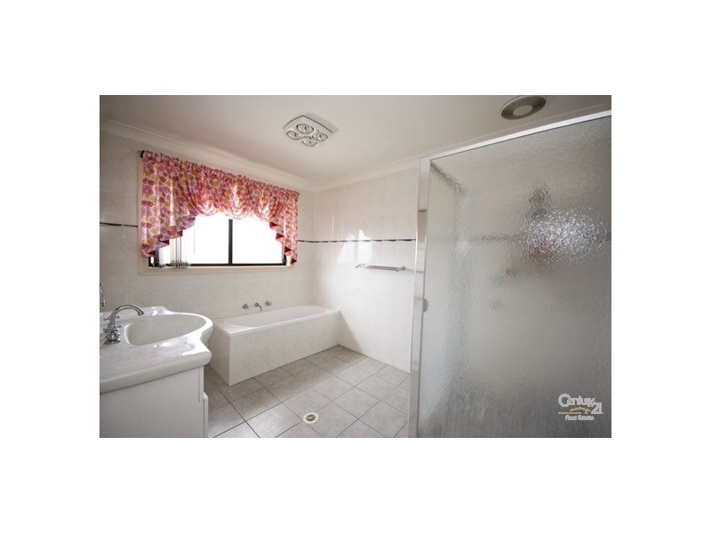 91 Carmichael Drive, West Hoxton NSW 2171