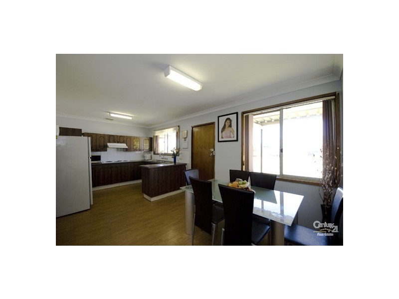 54 Palmerston Road, Fairfield West NSW 2165