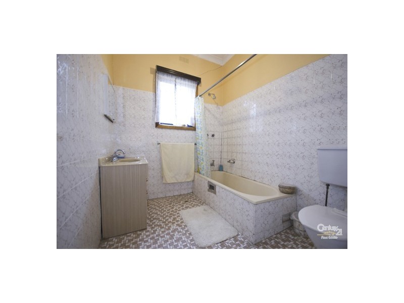 36 Vine Street, Fairfield NSW 2165