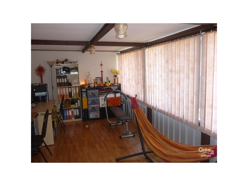 60 Tasman Parade, Fairfield West NSW 2165