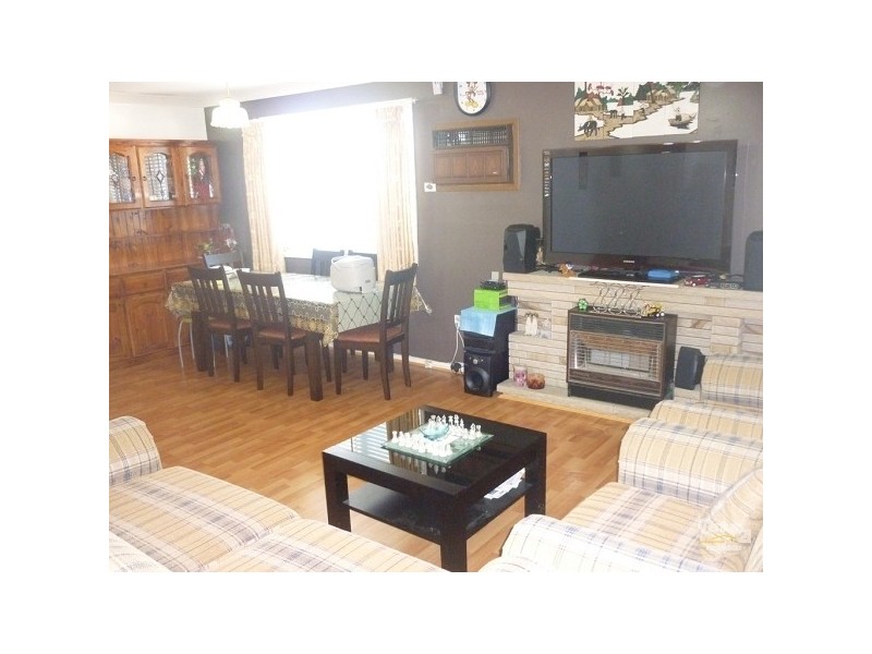 60 Tasman Parade, Fairfield West NSW 2165