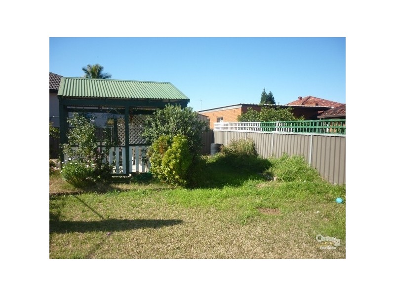 60 Tasman Parade, Fairfield West NSW 2165