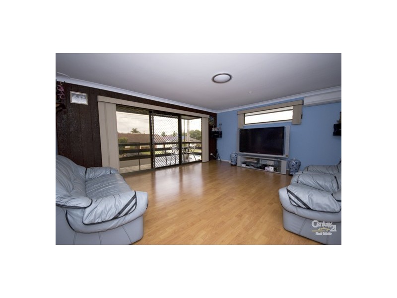 9 Ainslie Street, Fairfield West NSW 2165