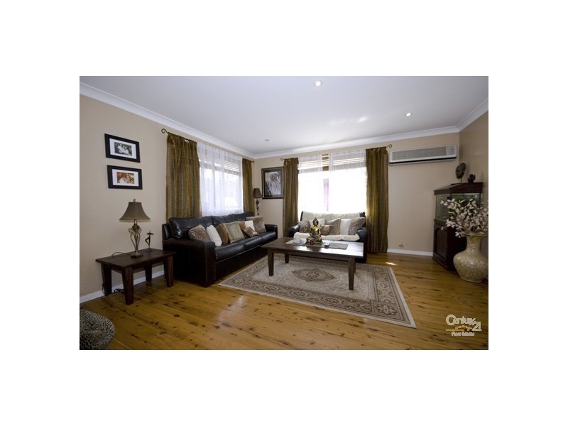 8 Kelly Place, Mount Pritchard NSW 2170