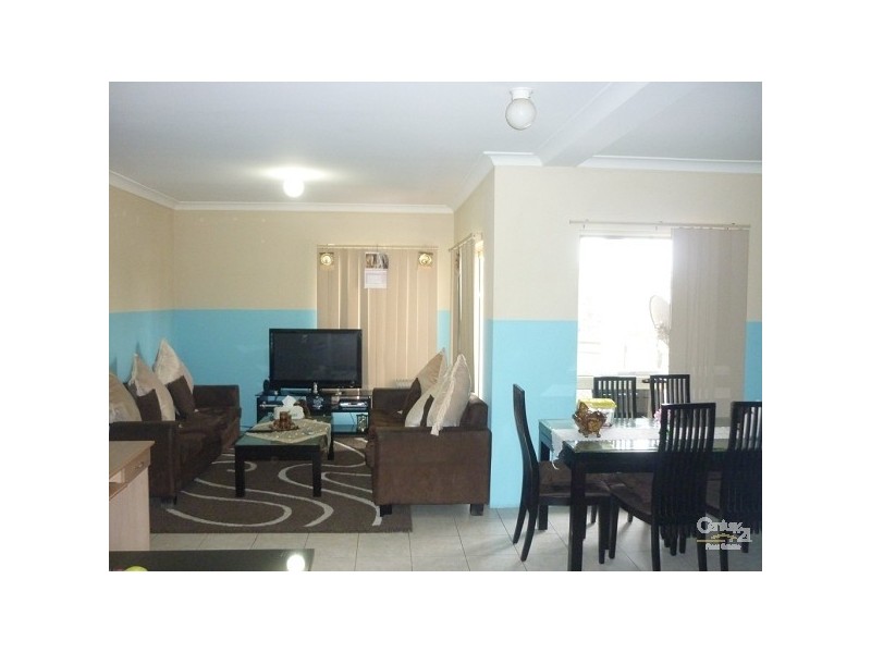 9/14-18 Fairlight Avenue, Fairfield NSW 2165