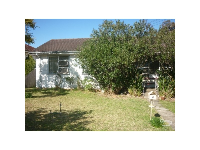 4 Lindsay Street, Smithfield NSW 2164