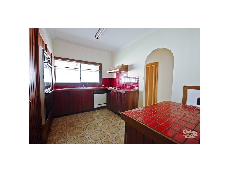 10 Normanby Street, Fairfield East NSW 2165