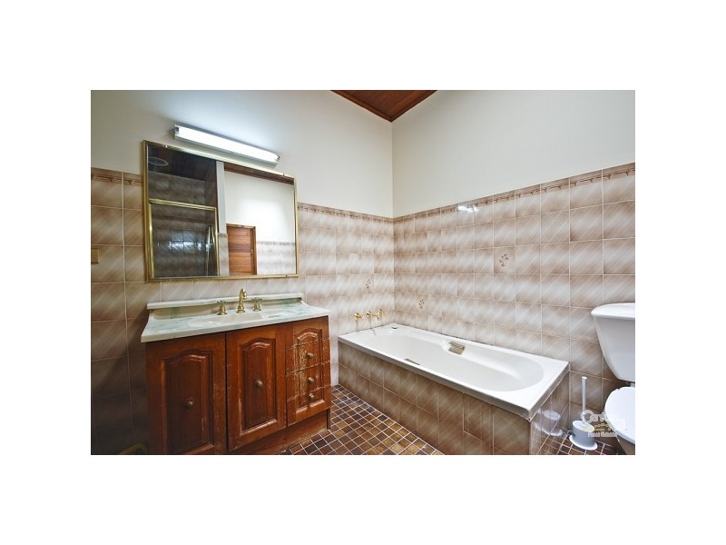 10 Normanby Street, Fairfield East NSW 2165