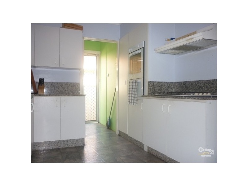 29 Edgecombe Avenue, Moorebank NSW 2170