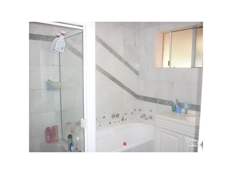 29 Edgecombe Avenue, Moorebank NSW 2170