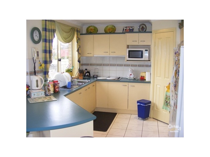 15 Mitchell Drive, West Hoxton NSW 2171