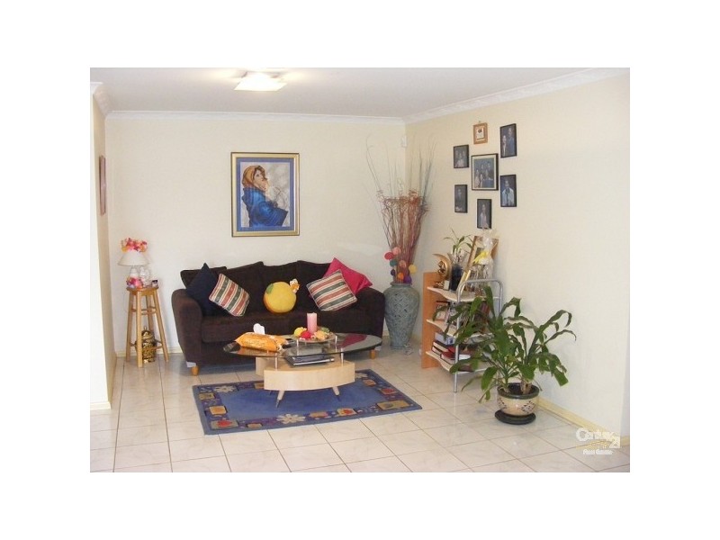 15 Mitchell Drive, West Hoxton NSW 2171