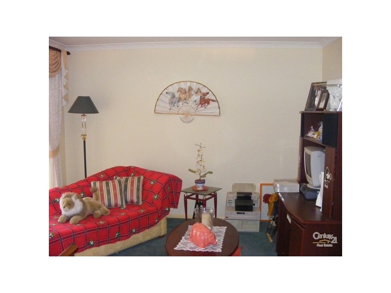 15 Mitchell Drive, West Hoxton NSW 2171